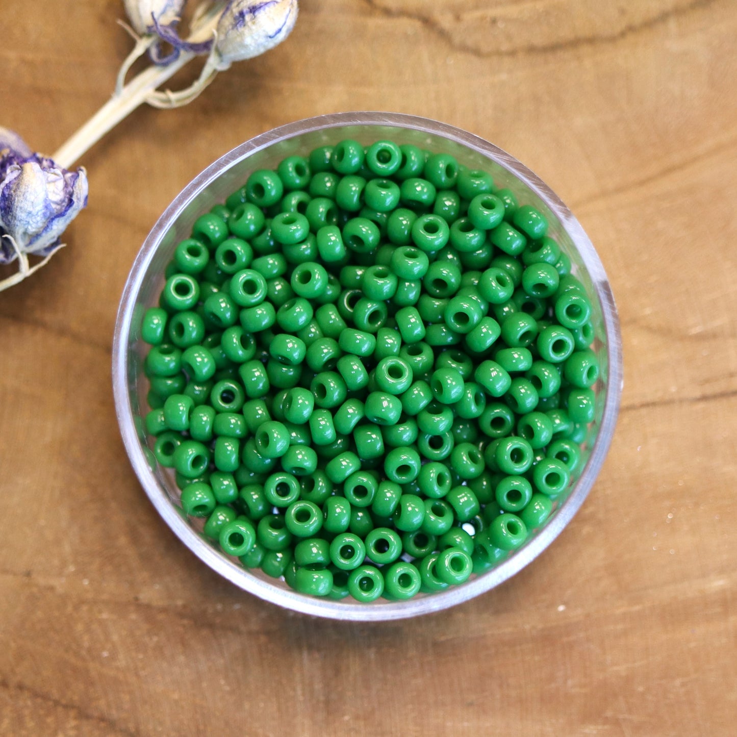 MR8-411 Opaque green 10 gram