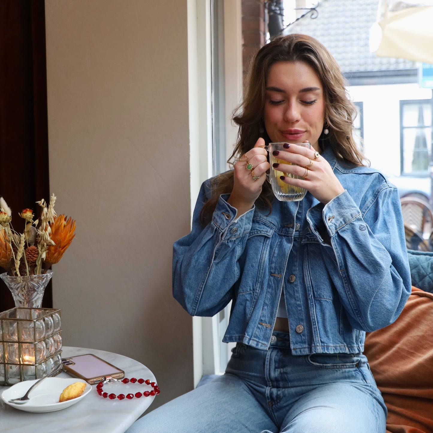 Phone cord - red glass beads silver