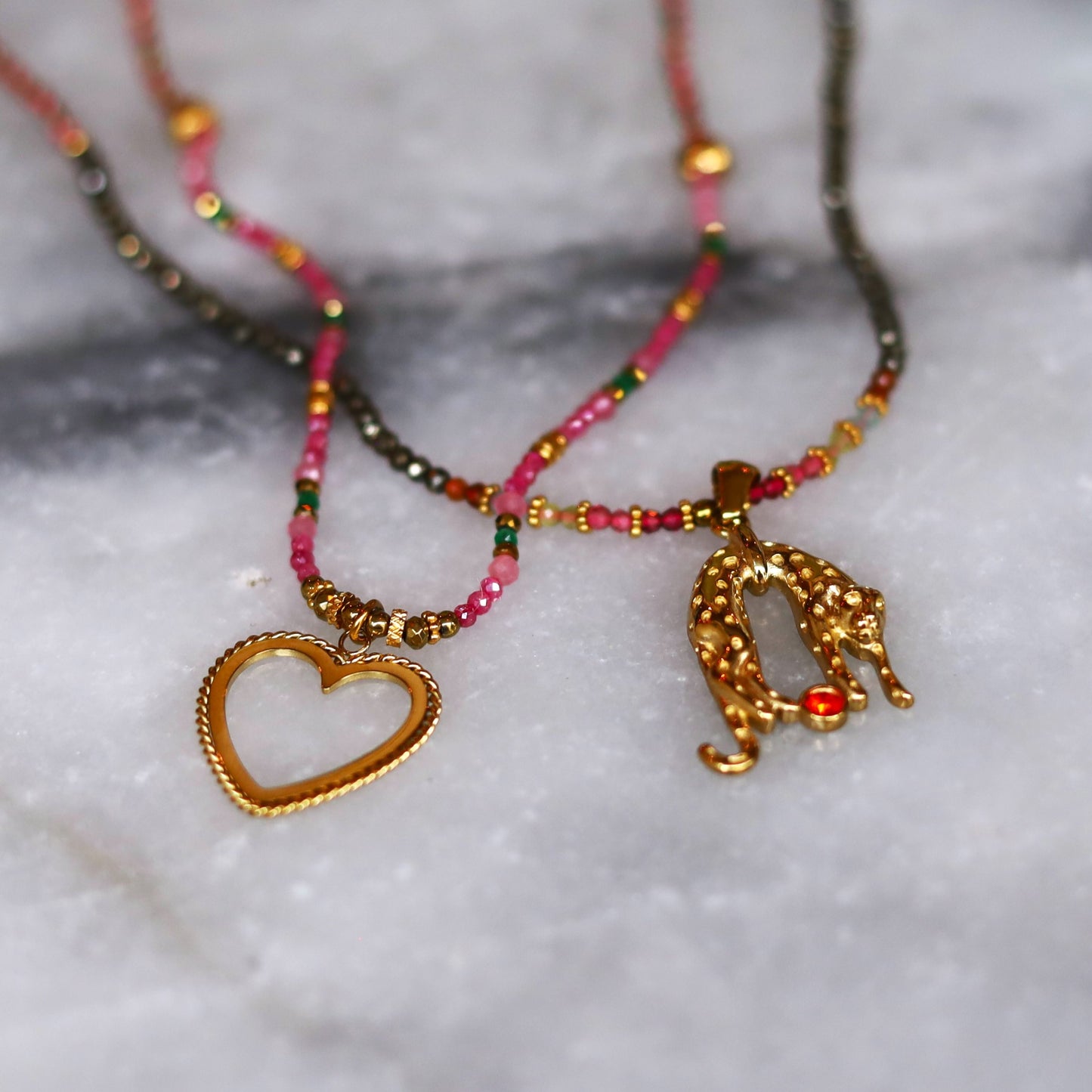 Perlenkette - mit Panther-Anhänger