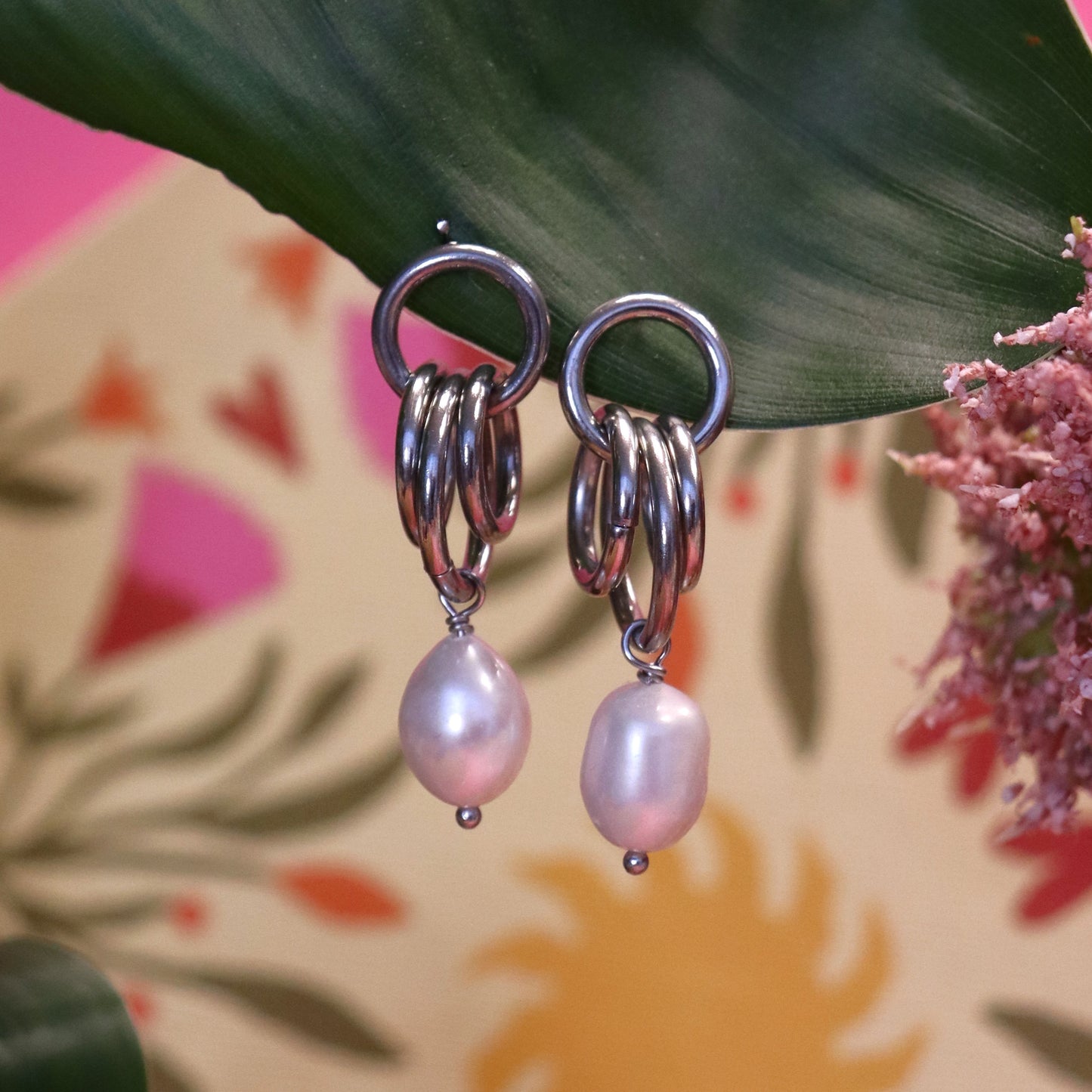 Ohrstecker aus Edelstahl mit silberner Perle