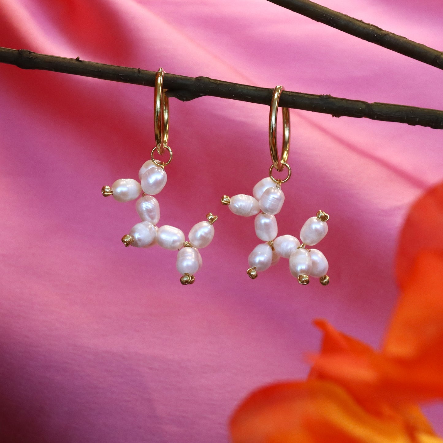 Handmade charm - balloon dog made of freshwater pearls