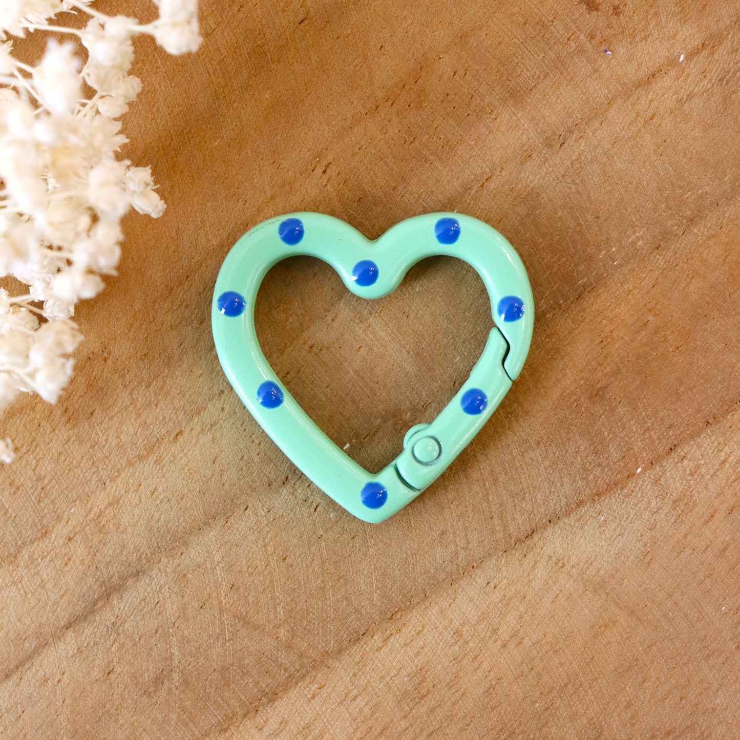 Sleutelhanger hart - turquoise met blauwe stippen