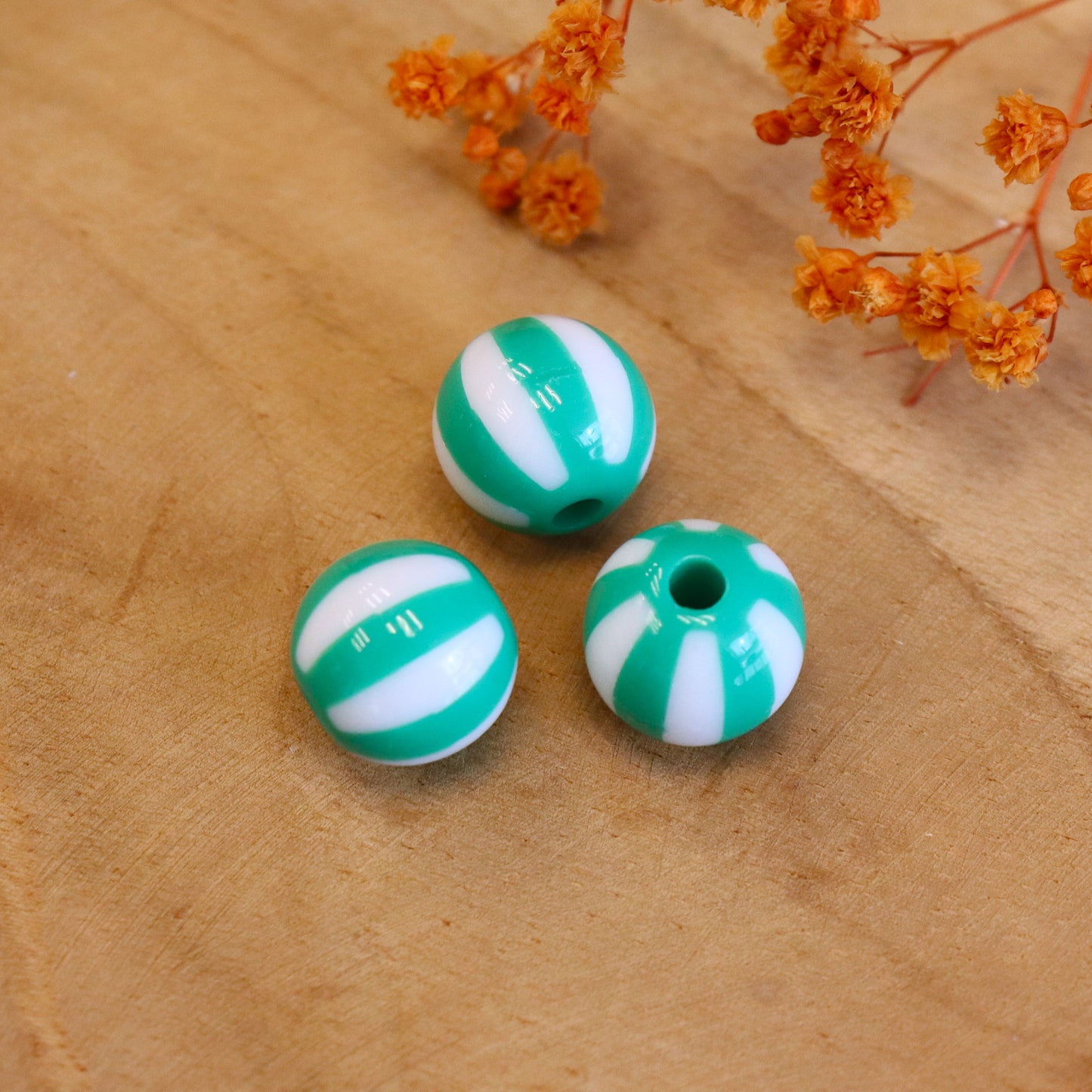 Gestreifte Acrylkugel - grün