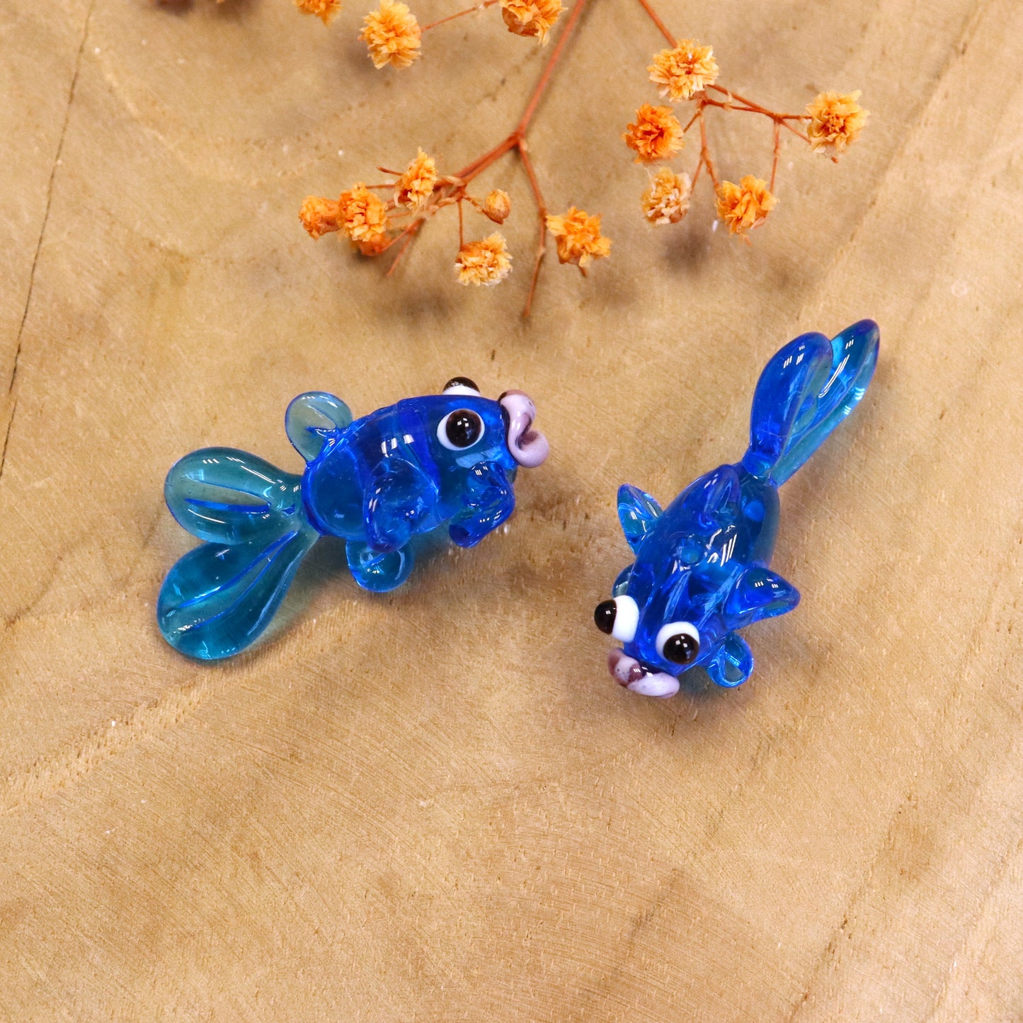 Blue bead - glass bead fish