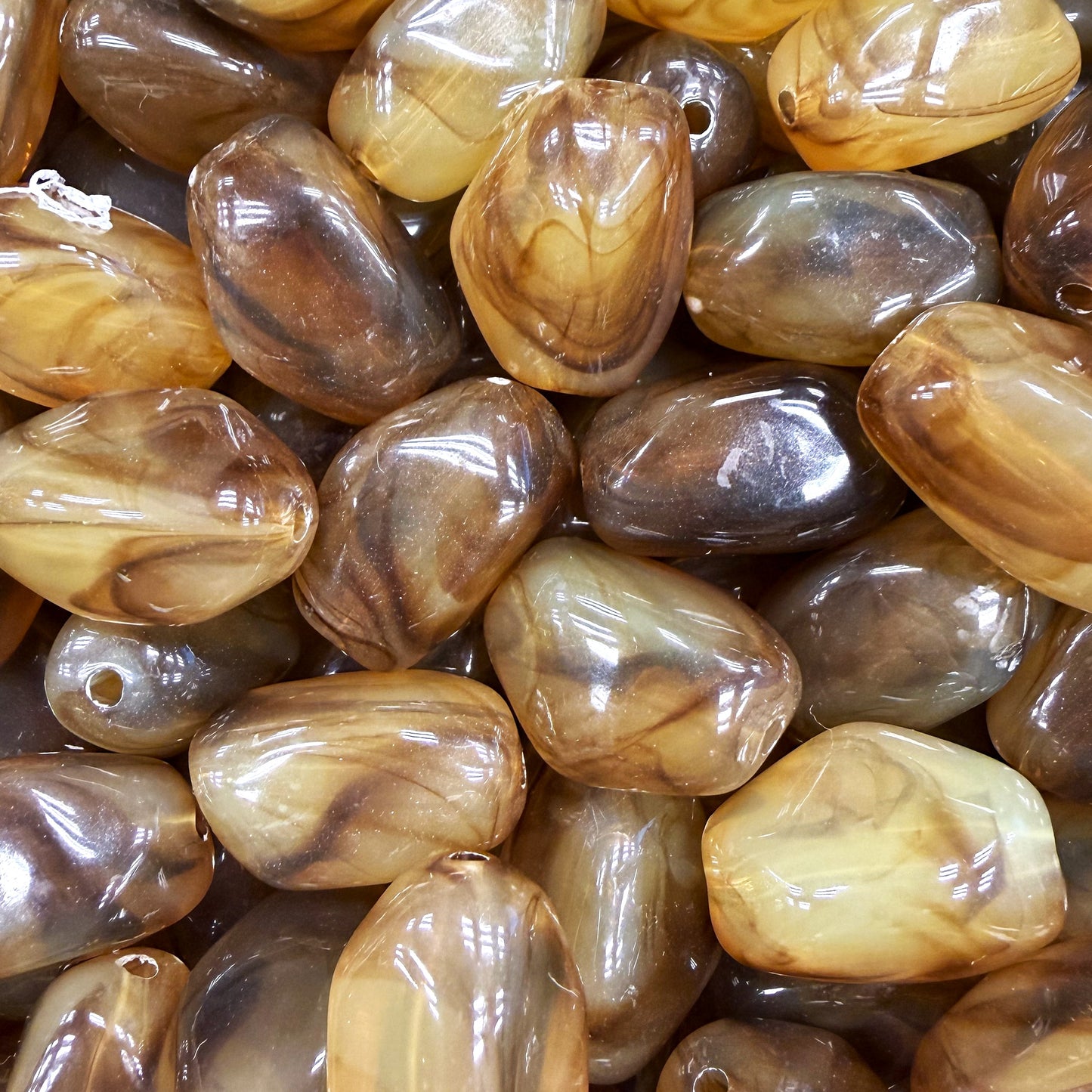 Nugget acryl kraal - transparant bruin