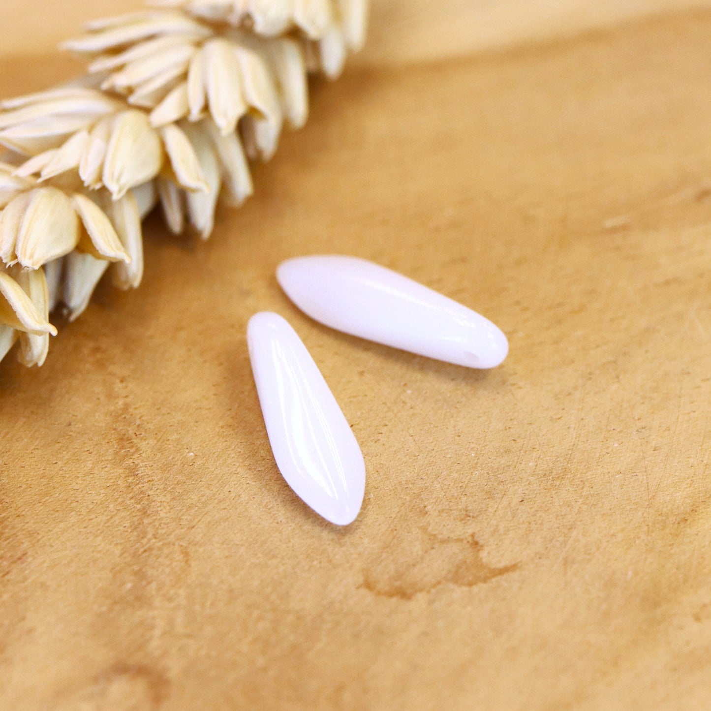 Perle weiß - Glasperle Zahn