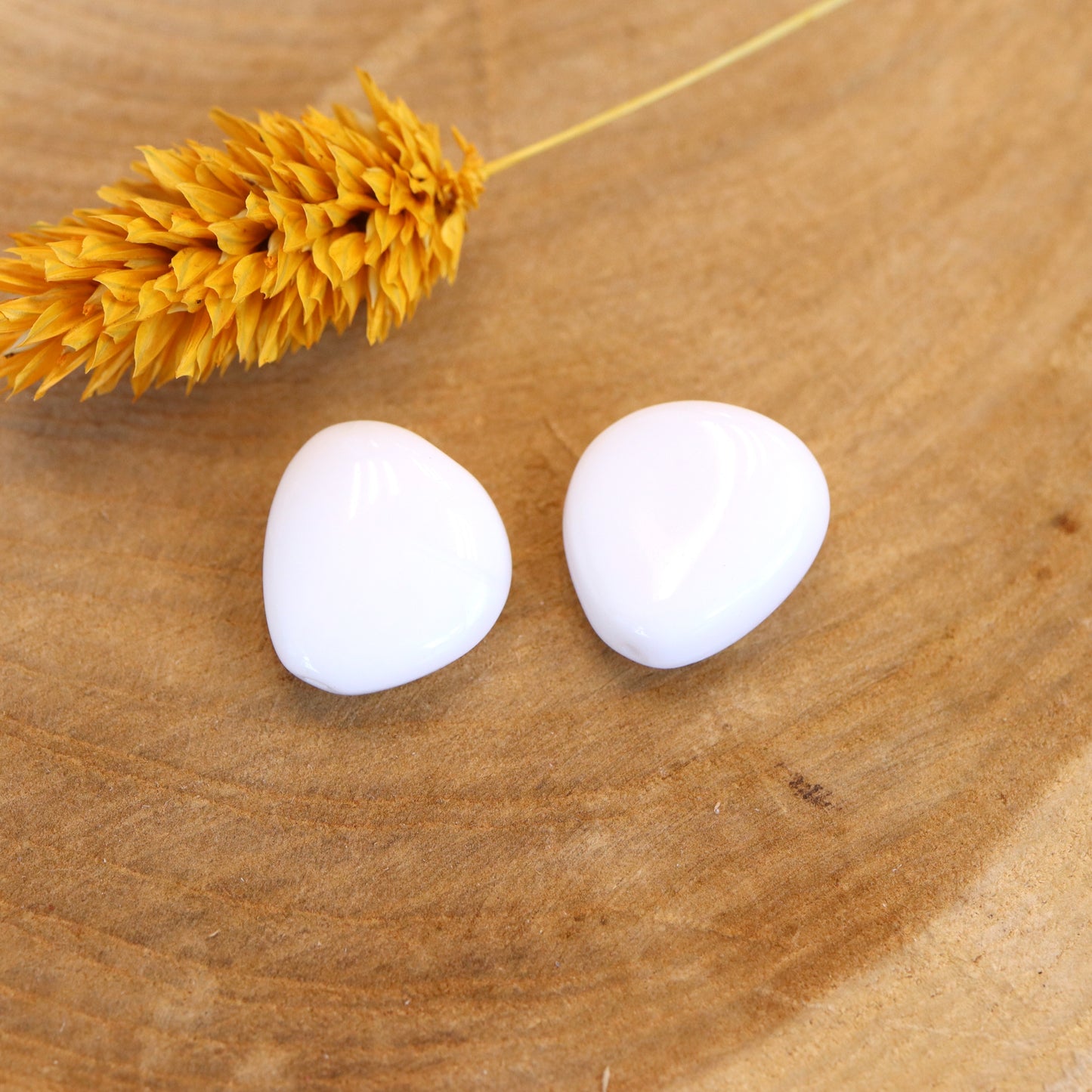 Kraal wit - glaskraal nugget plat