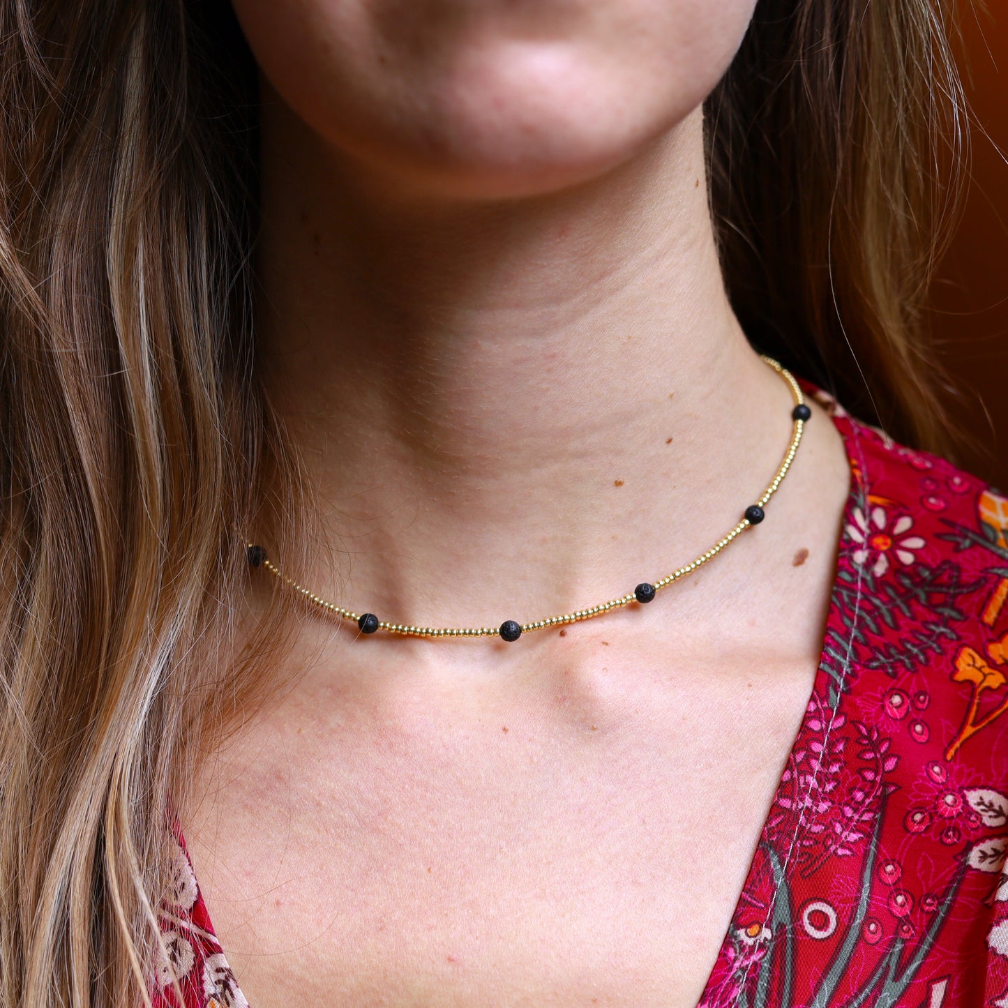 Goldperlenkette - Lavastein