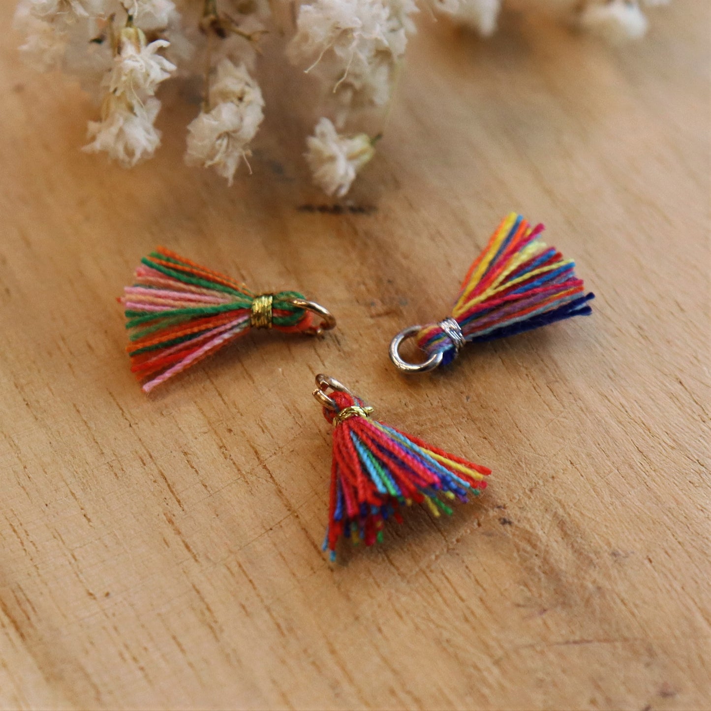 Satijnen kwastje 10 mm Regenboog