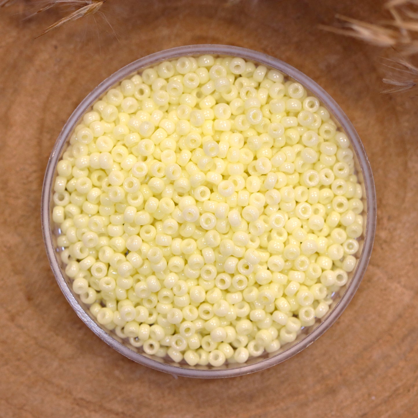 MR11-4451 Duracoat opaque light lemon ice 10 grams