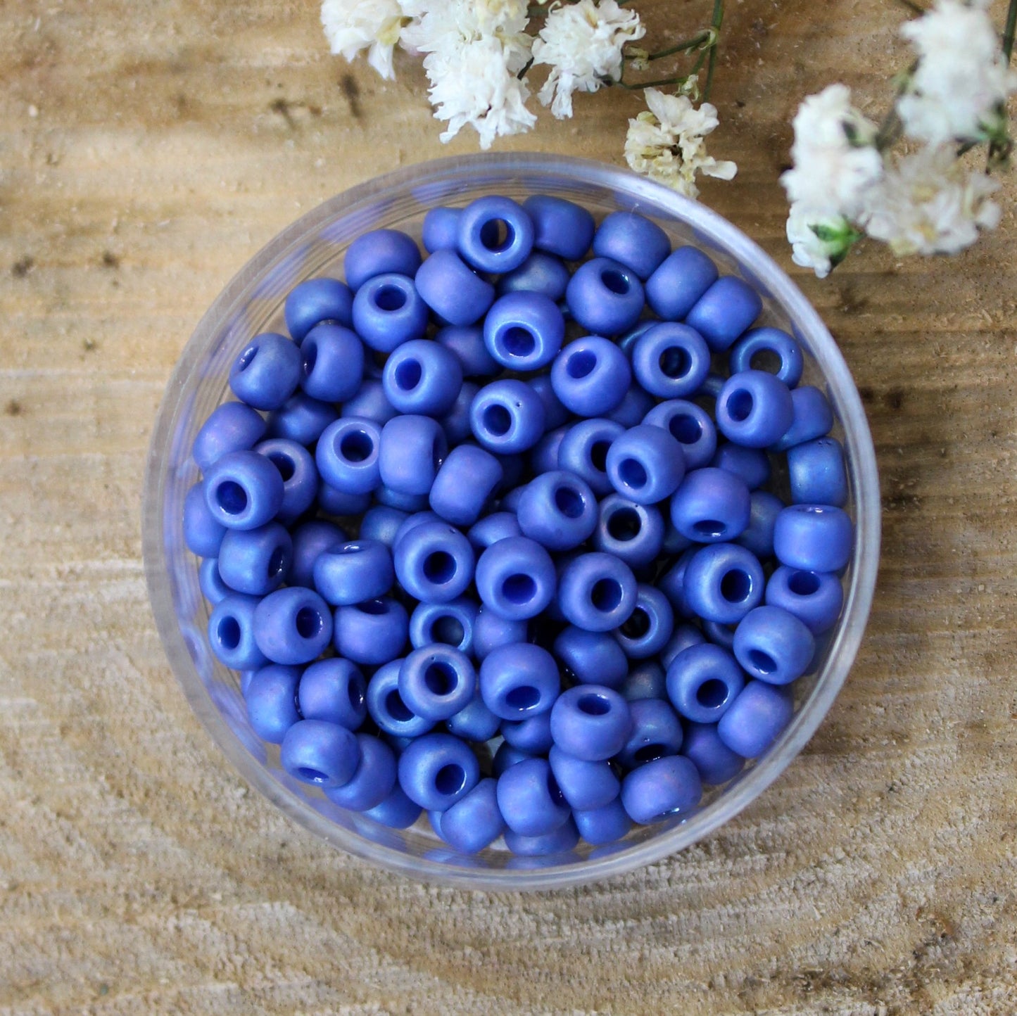 MR6-4704 Opak glasiert mattiert Regenbogen zartblau 10 Gramm