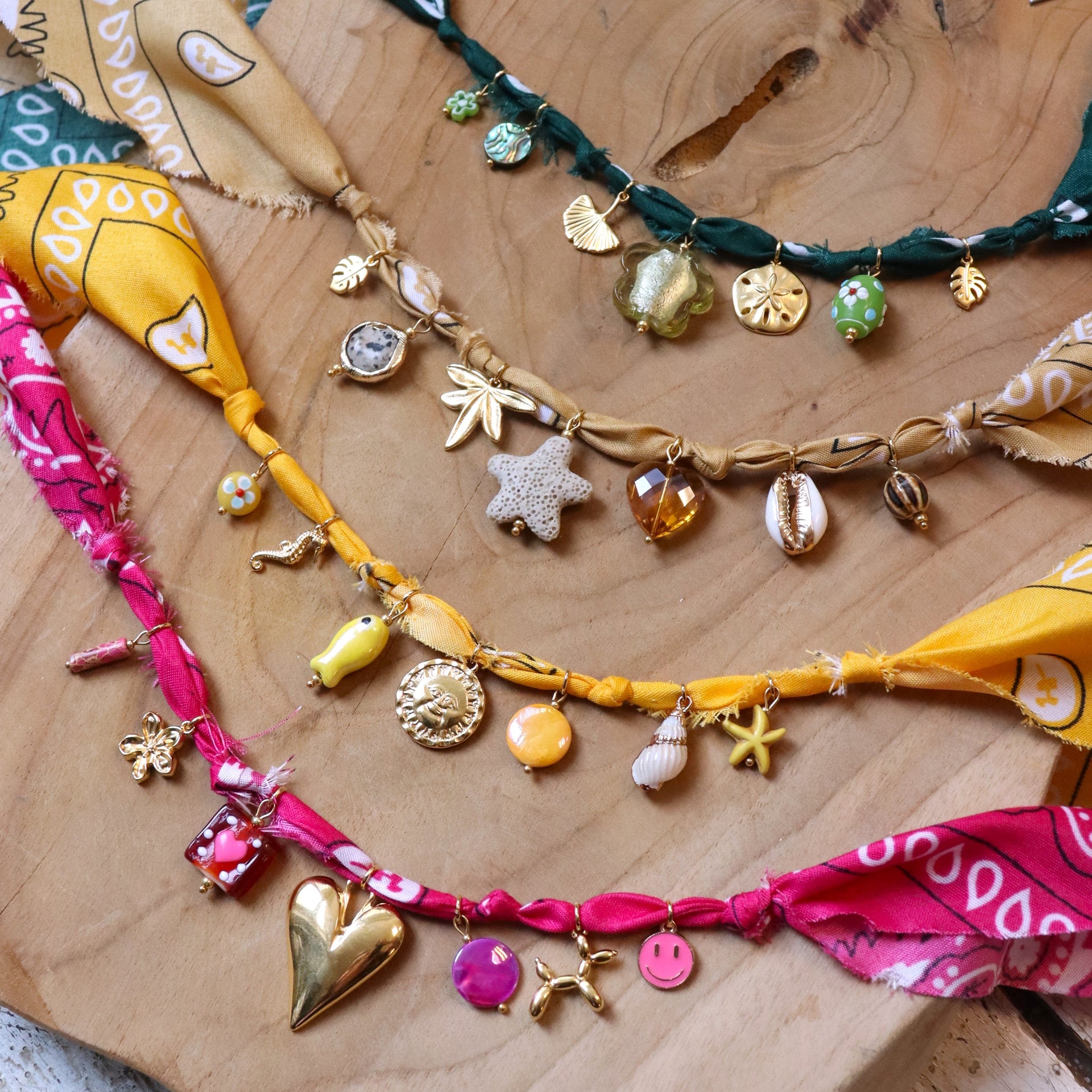 Bandana kettingen met bedels, kleurrijk en handgemaakt - BAYU