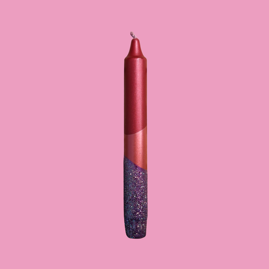 Handbeschilderde kaars - bordeaux/paars glitter