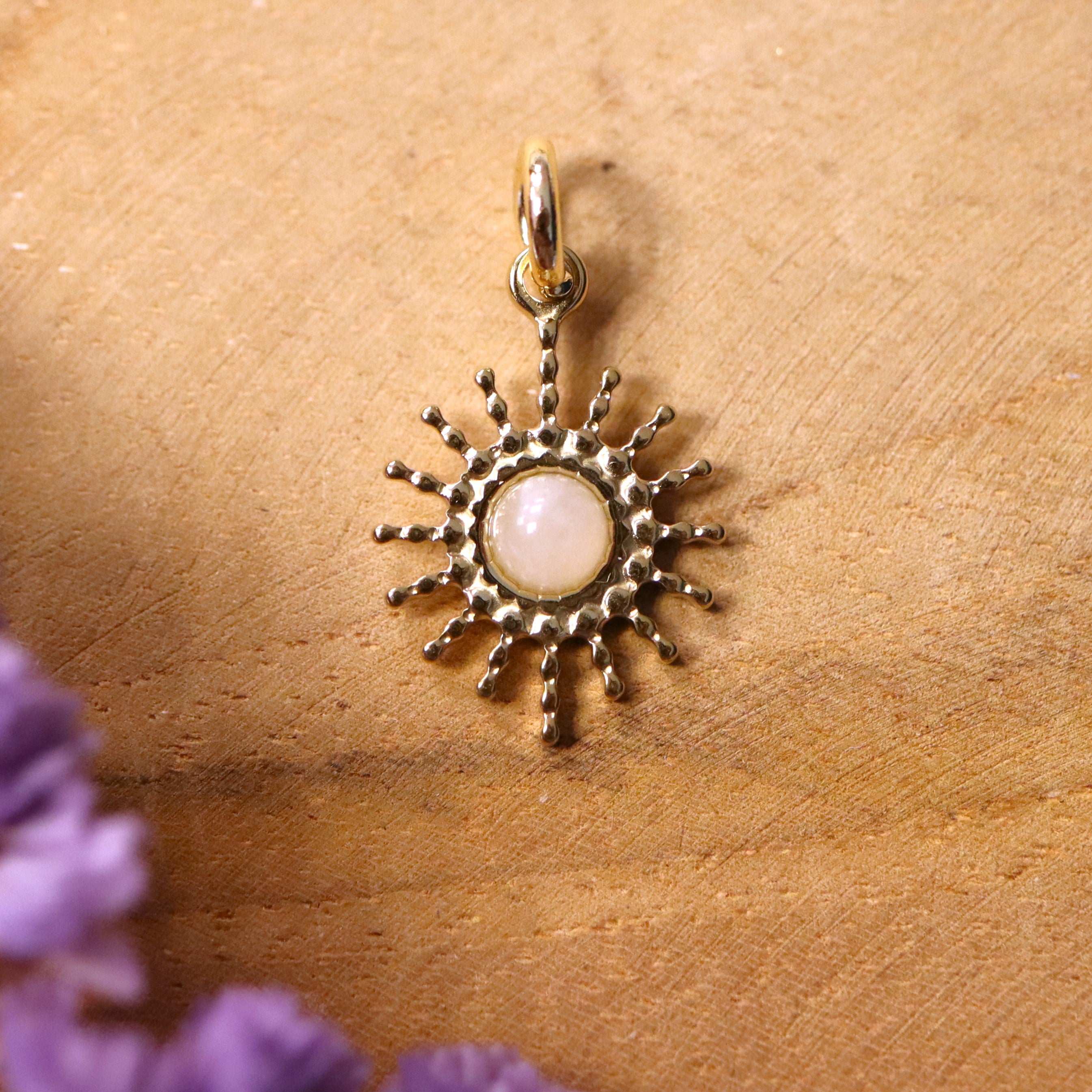 Kettingbedel stainless steel - goud met maansteen