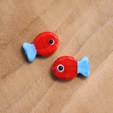Lampwork kraal - visje rood blauw