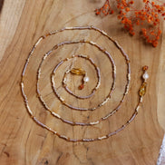 Kralenketting - omslagketting met beige tinten