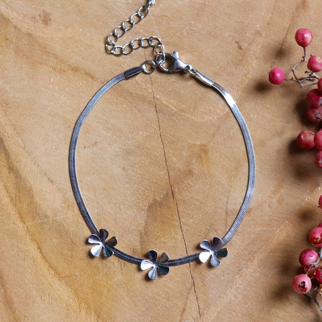 Stainless steel bracelet - flowers silver