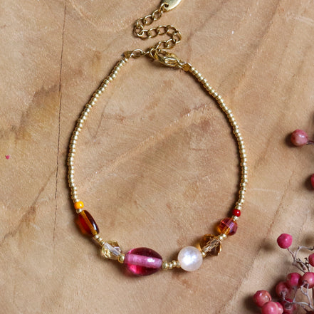 Bracelet - colored glass beads gold