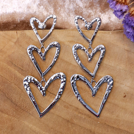 Statement oorbellen met harten zilver