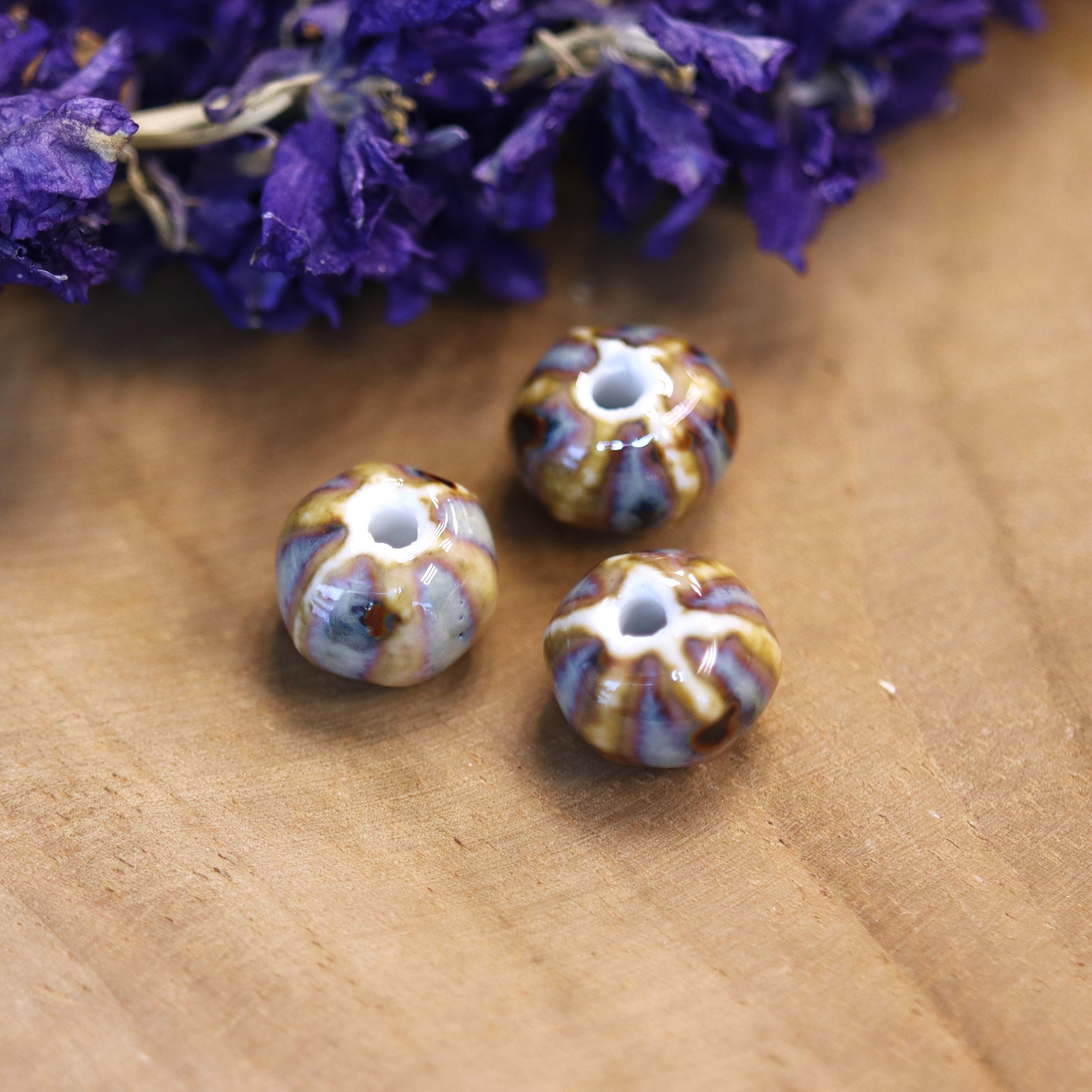 Kraal bruin - keramiek met grijze streep