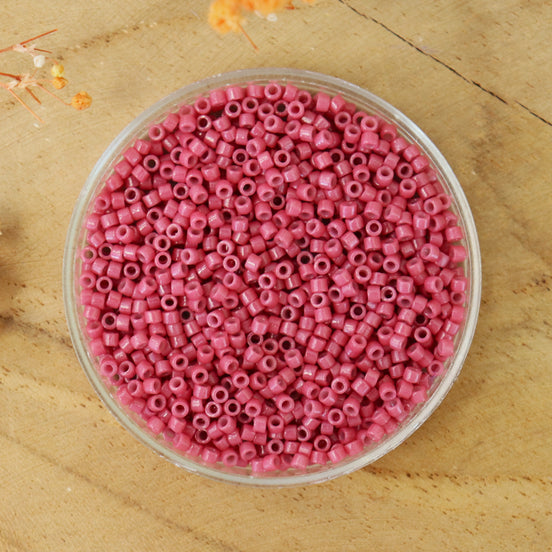 DB-2353 Duracoat Opaque Dyed Raspberry 5 gram