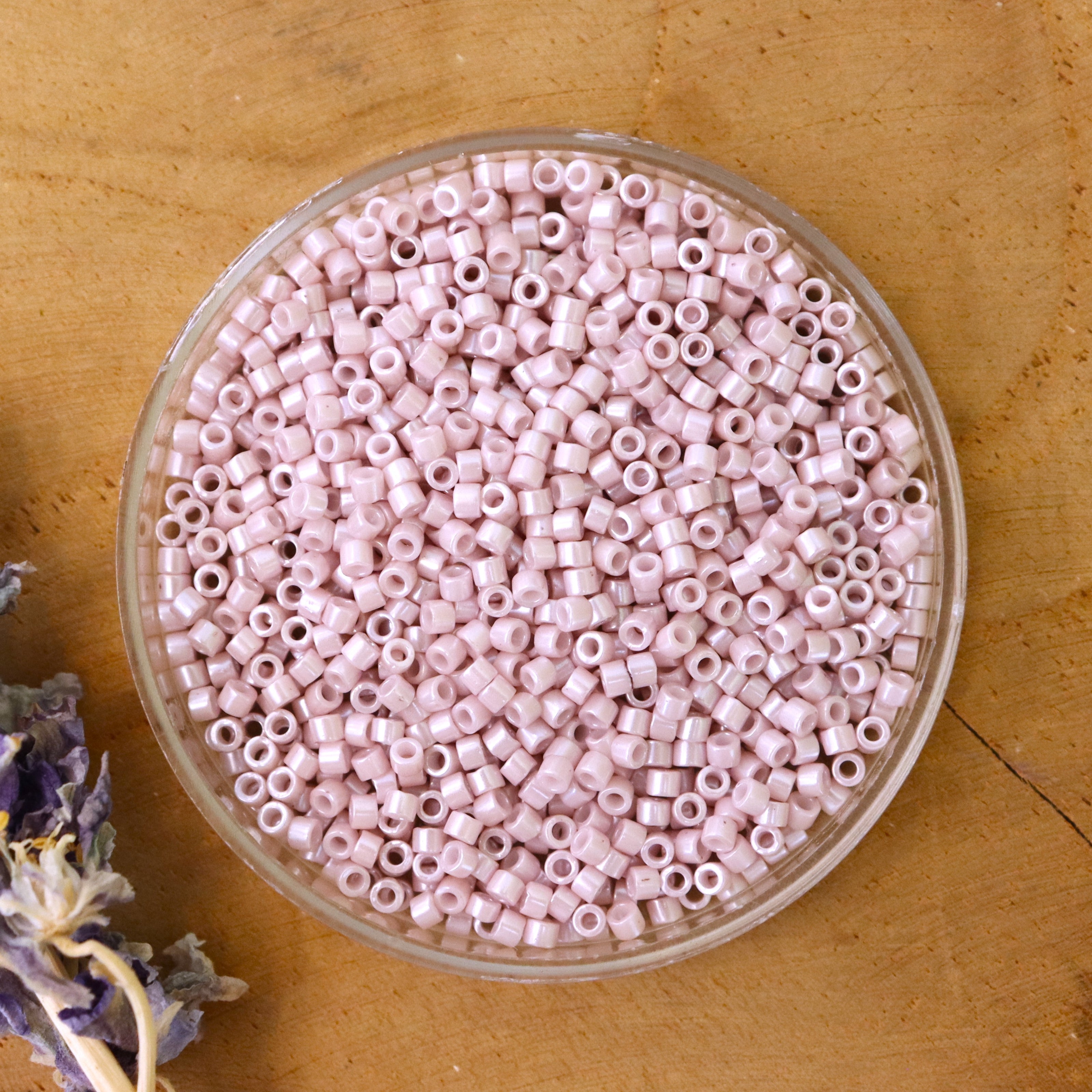 DB-1534-1 Opaque Ceylon Pale Rose 5 gram