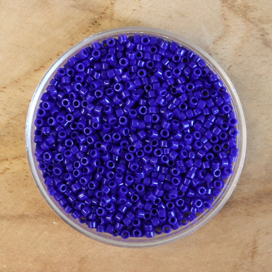 DB-1137 Opaque agate blue 5 grams