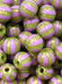 Gestreepte acryl kraal parelmoer - groen/paars