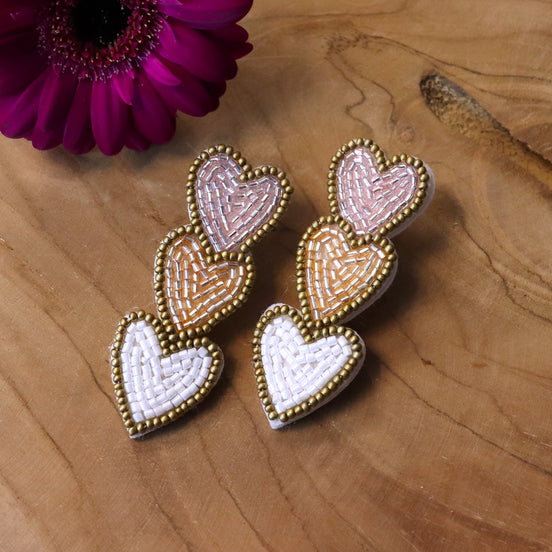 Statement oorbellen - hartjes op vilt