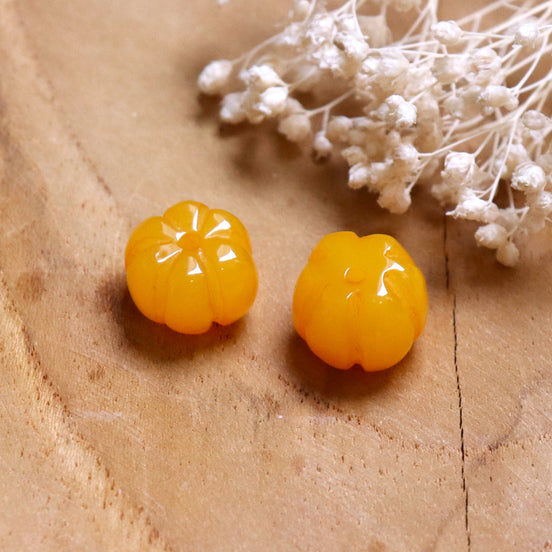 Orange bead - Pumpkin-shaped resin