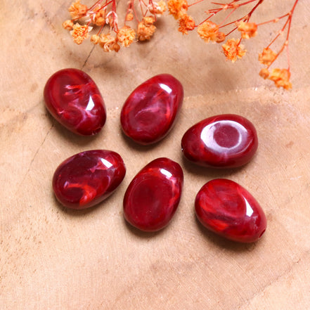 Acryl kraal ongelijk ovaal bordeaux rood