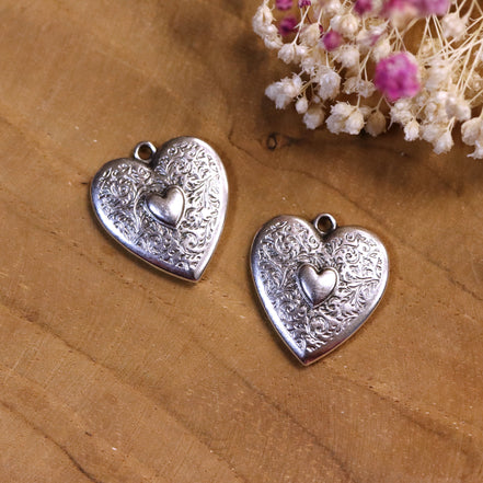 DQ silver vintage heart charm