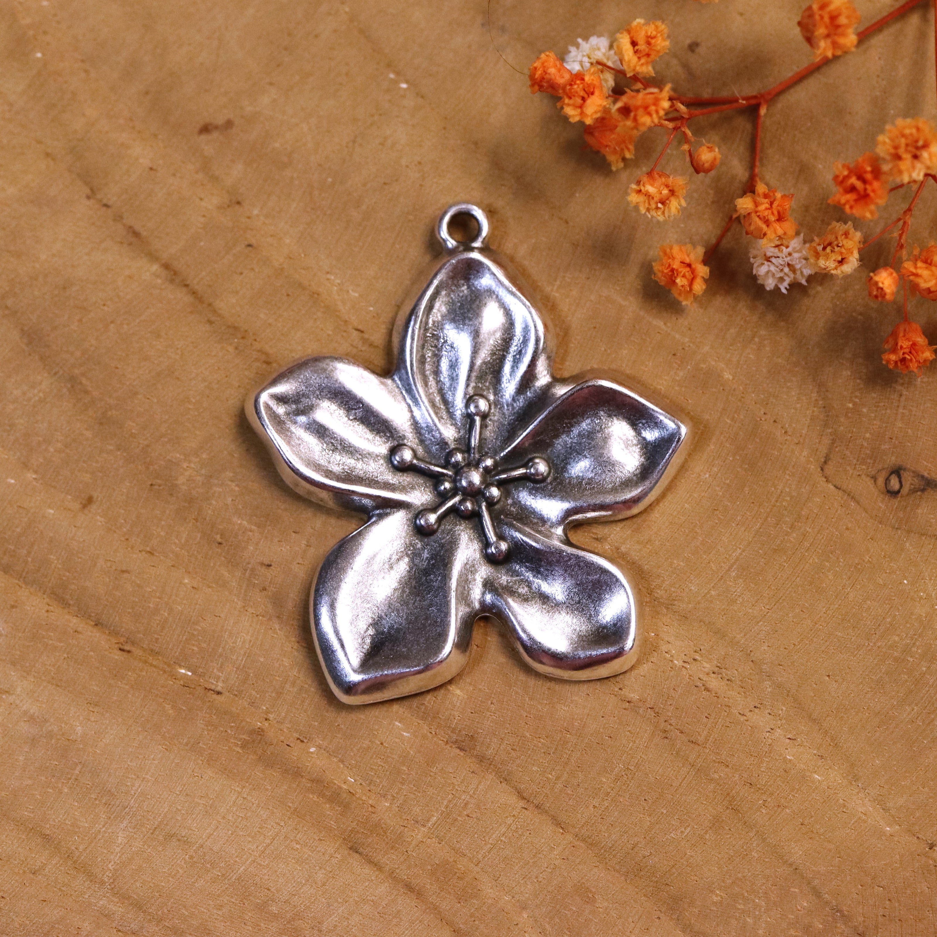 DQ silver pendant large flower 