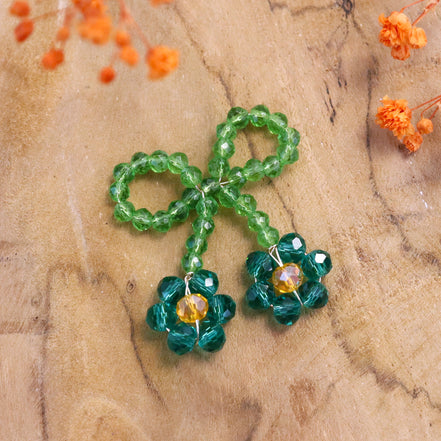Charm bead flower - green bow