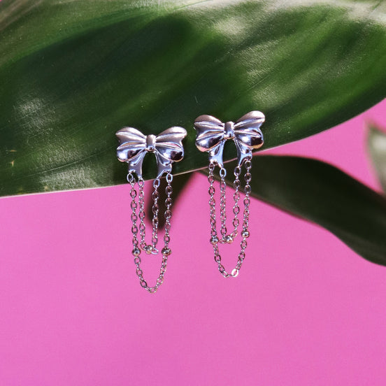 Stainless steel oorstekers strikje met jasseron zilver