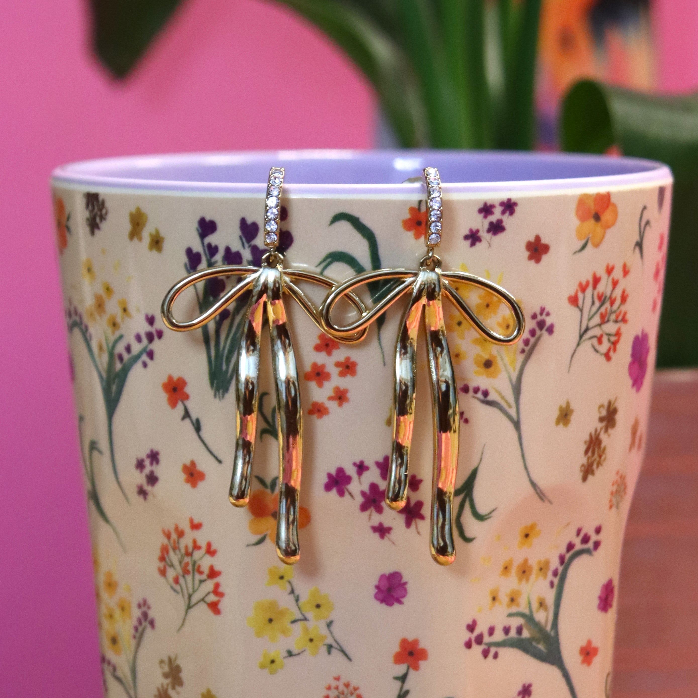 Statement earrings - with rhinestones and bow