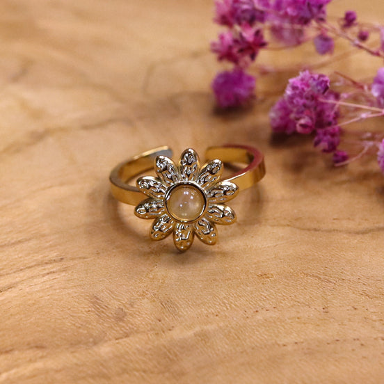Stainless steel ring goud - rozenkwarts bloemetje