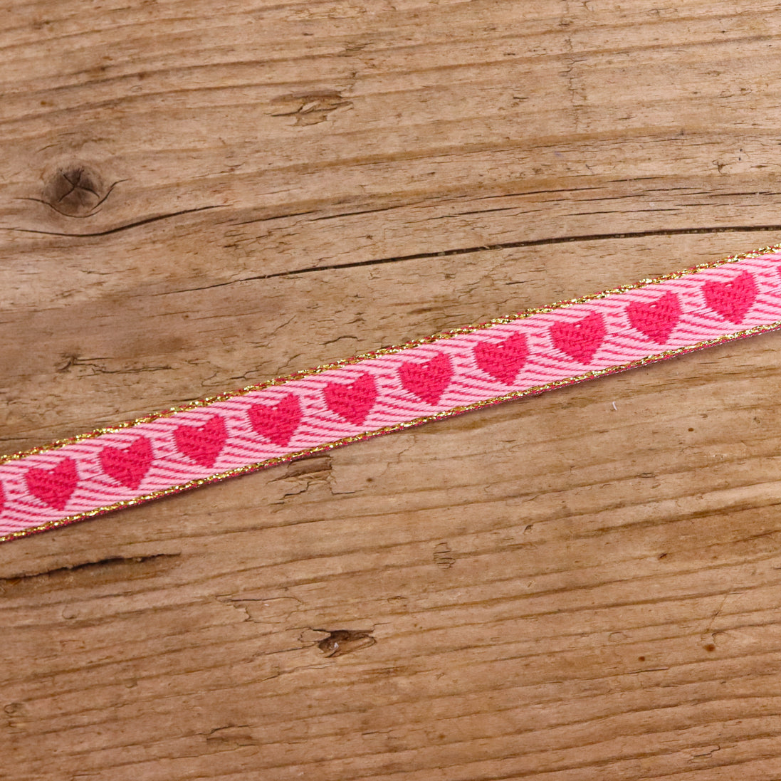 Ribbon with hearts pink