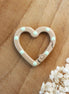 Sleutelhanger hart - beige met lichtgroene stippen