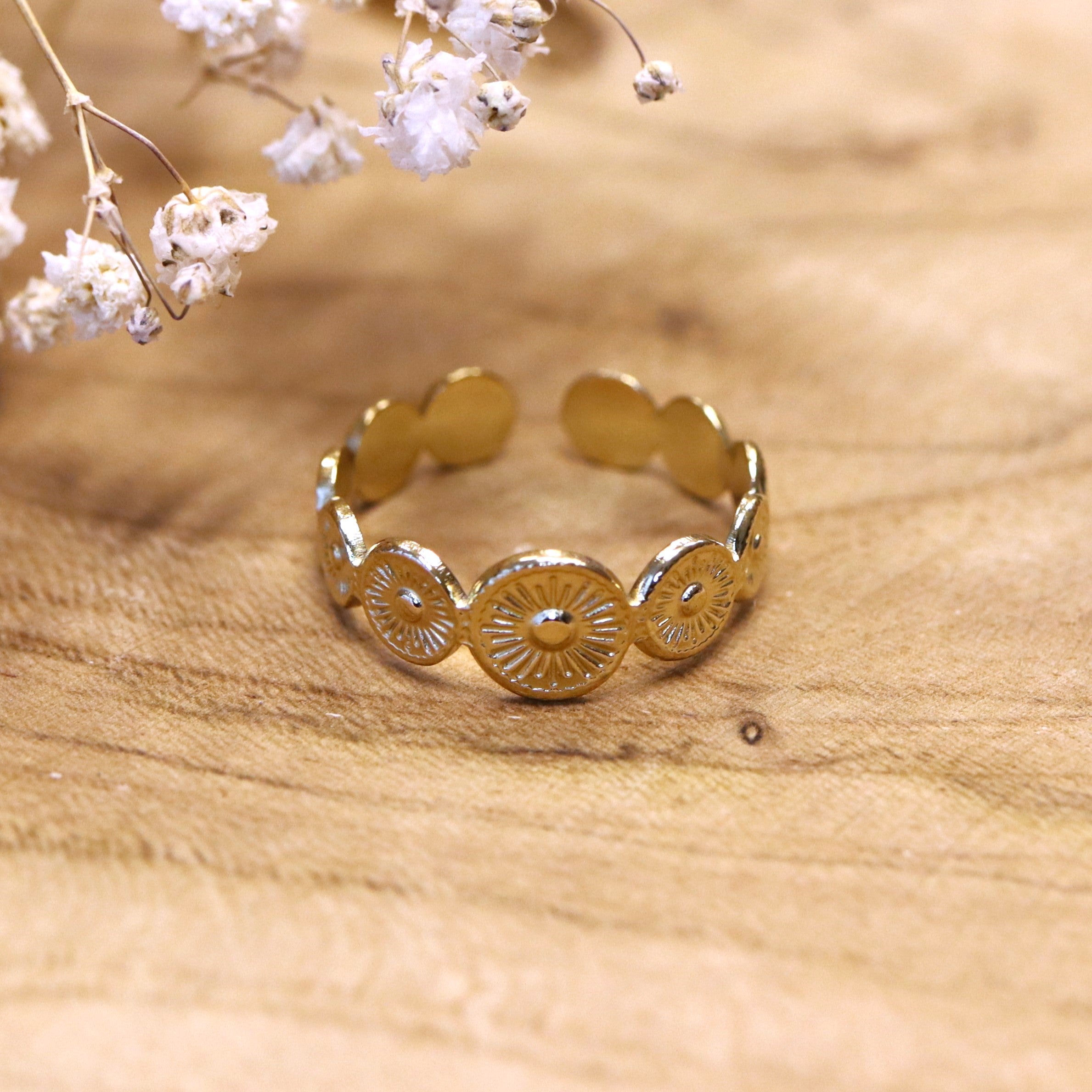 Stainless steel ring gold - circles