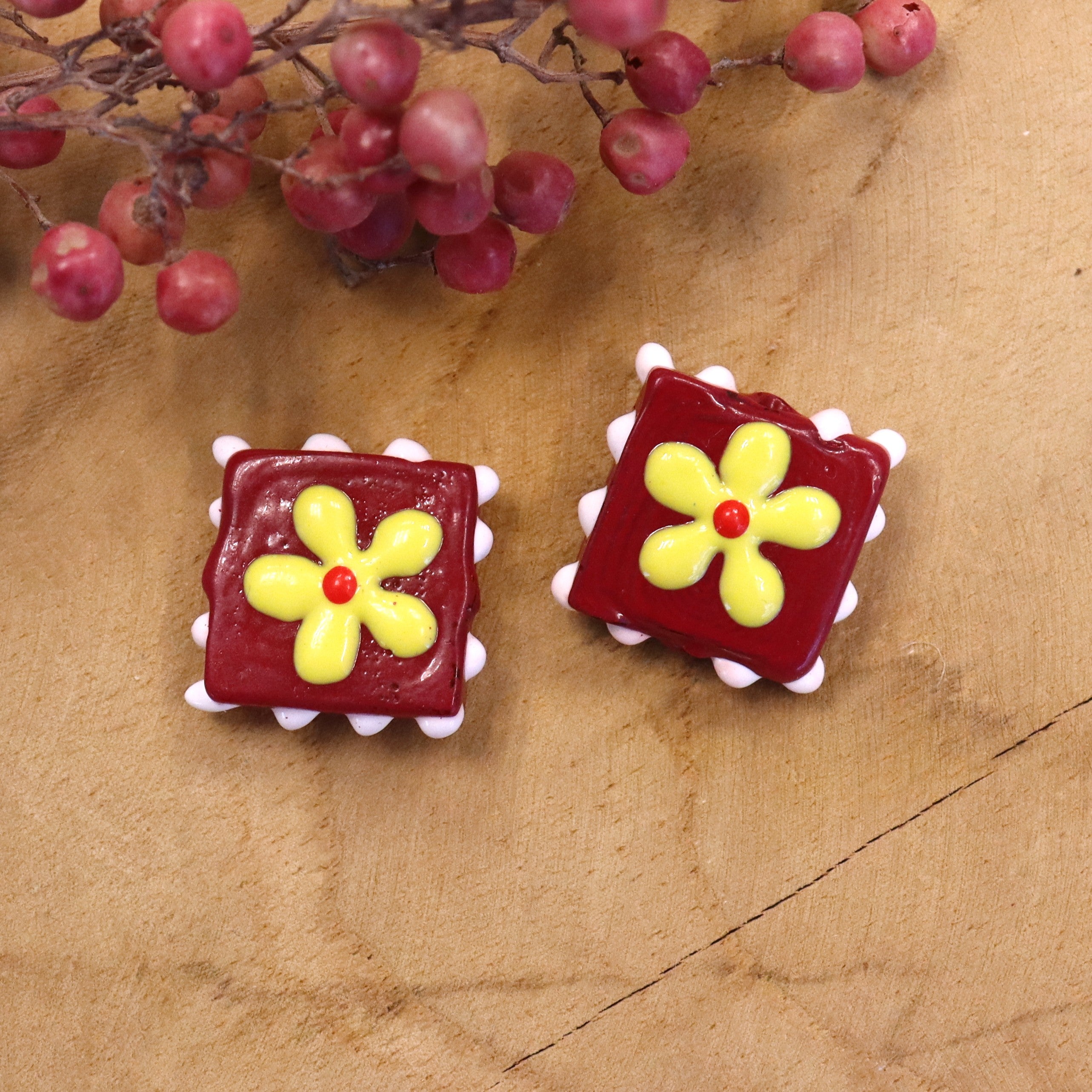 Lampwork enamel bead with flower - burgundy