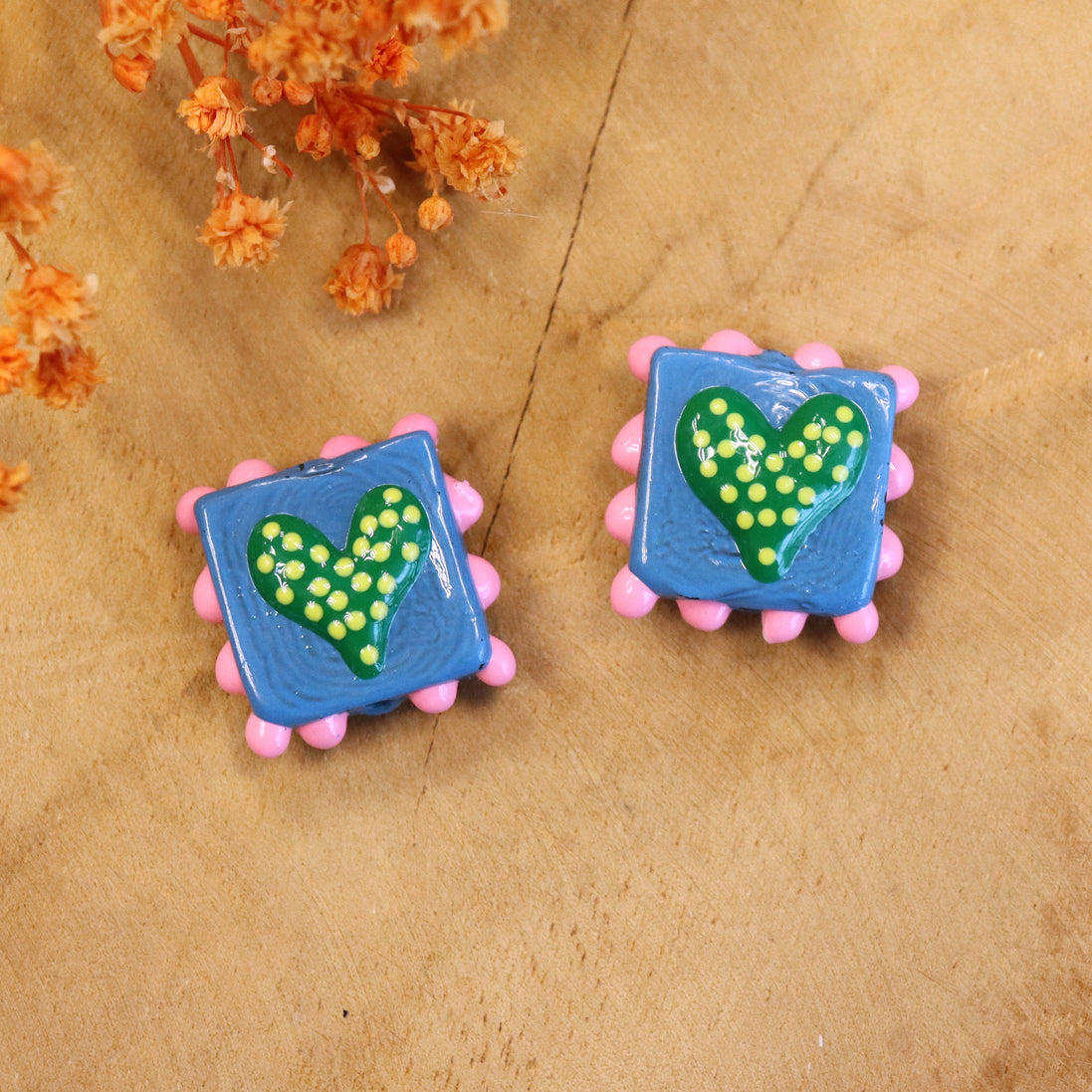 Lampwork enamel kraal met hart - blauw