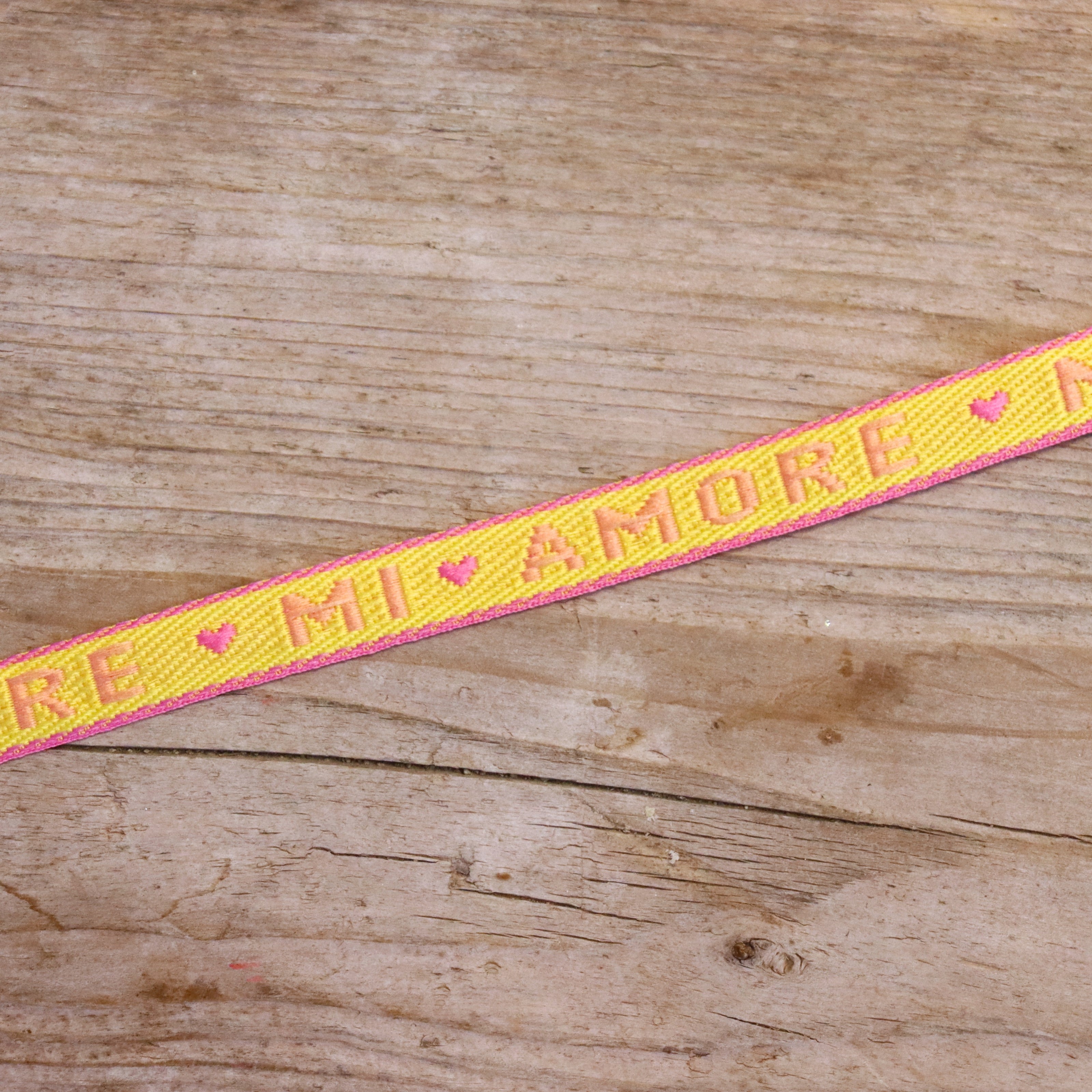 Ribbon mi amore yellow-pink