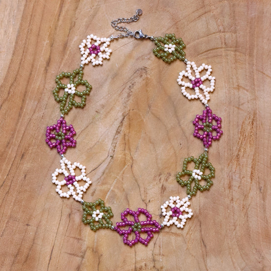 Perlenkette mit Blumen - Silber