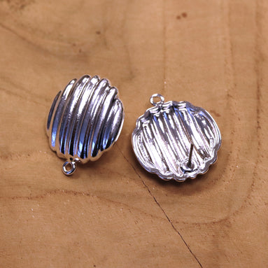 Oorsteker DQ zilver rond met gestreept reliëf met oogje