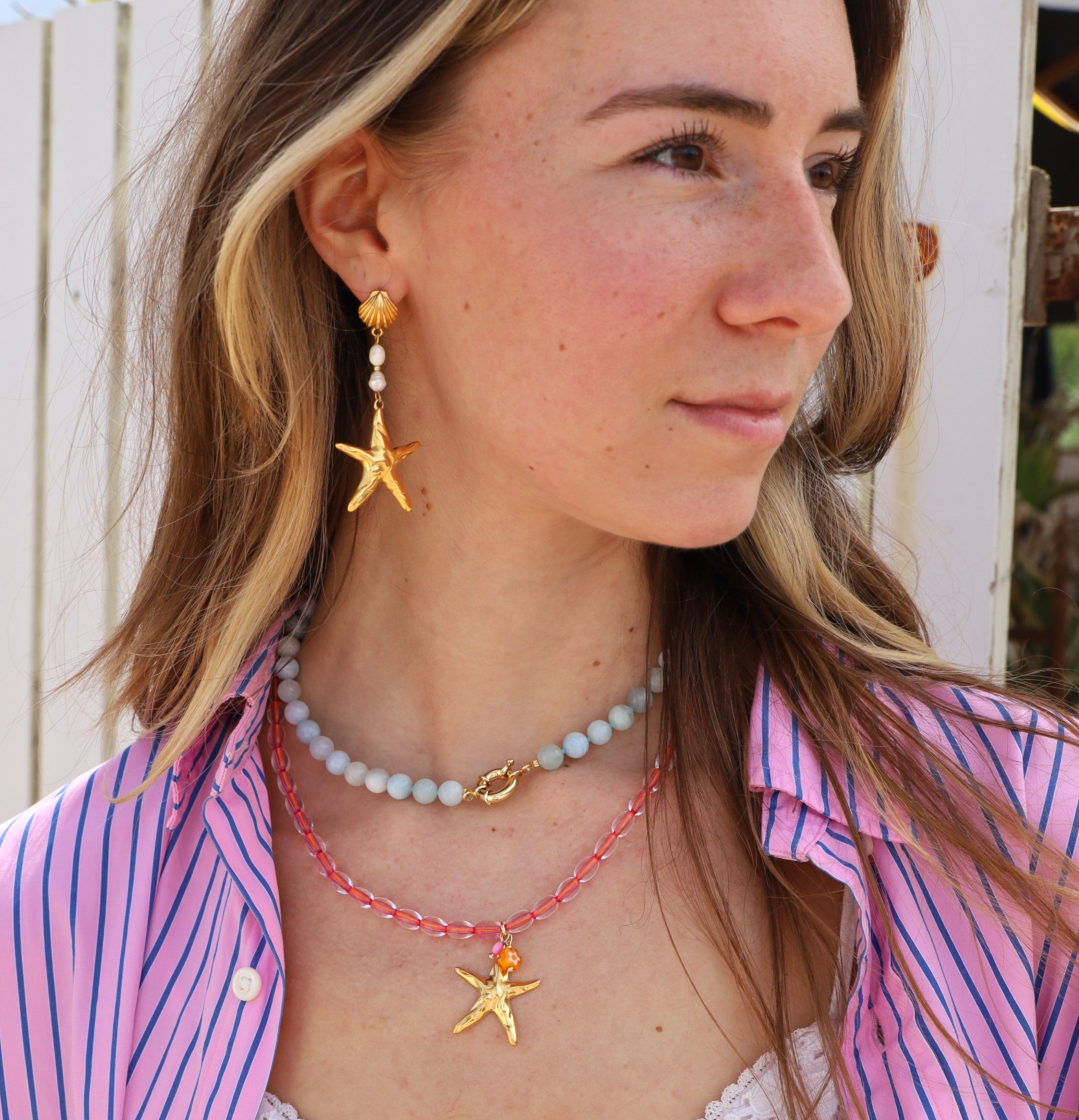 Statement earrings gold - starfish with pearls