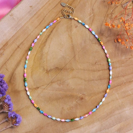 Kralenketting - gekleurde schelpjes goud