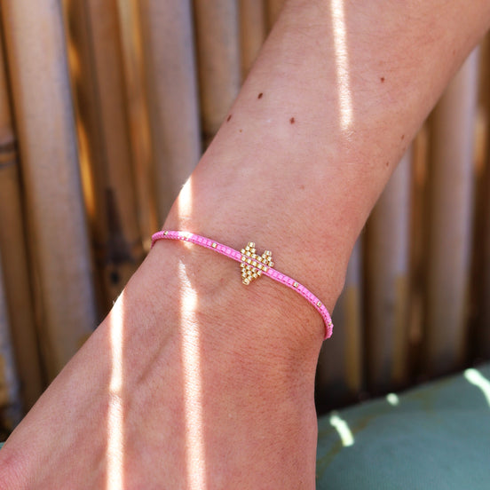 Armband mit goldenem Herz - rosa