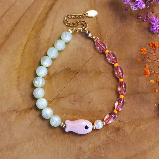 Armband mit Keramikfisch grün-pink