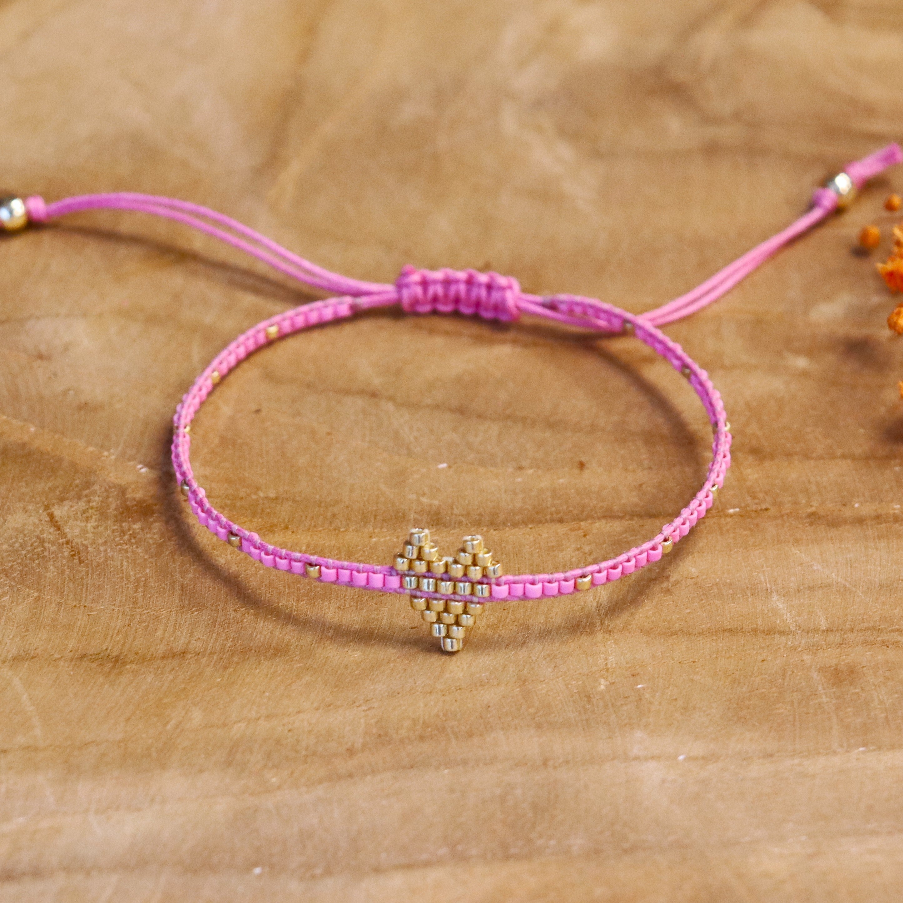 Armband met gouden hart - roze